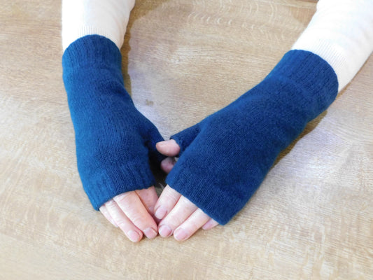 Ladies Pure Cashmere Wristwarmers - Fingerless Mitt style with thumb - Handcrafted in Hawick, Scotland