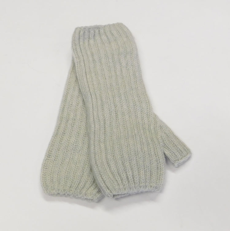 Ladies Pure Cashmere Ribbed Wristwarmers with separate thumb - Hand-crafted in Hawick, Scotland