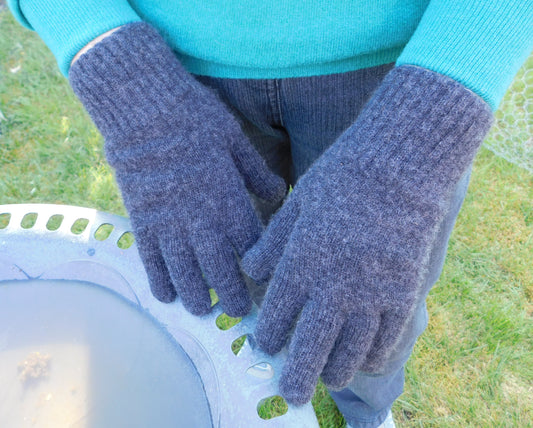 Damenhandschuhe aus reinem Kaschmir – hergestellt in Hawick, Schottland